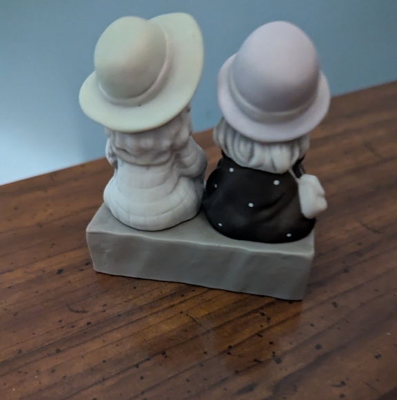 Kim Anderson Collectible - Picture 2 of 3